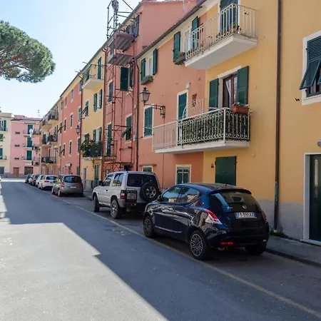 Altido Sea View Home In Riva Trigoso Appartamento