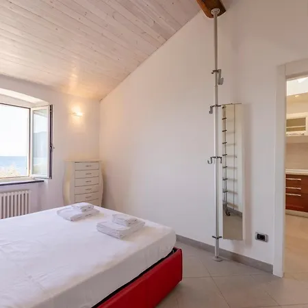 Altido Sea View Home In Riva Trigoso Appartamento *