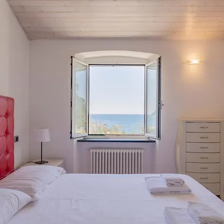 Altido Sea View Home In Riva Trigoso Appartamento *