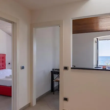 Altido Sea View Home In Riva Trigoso